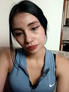 Snapshot of Chloe_Miller_2 chatting on June 3, 2026, 12:57 am Chloe Miller 2 online show from June 3, 2026, 12:57 am