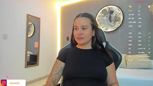 ema evanns online show from March 12, 2026, 7:20 pm