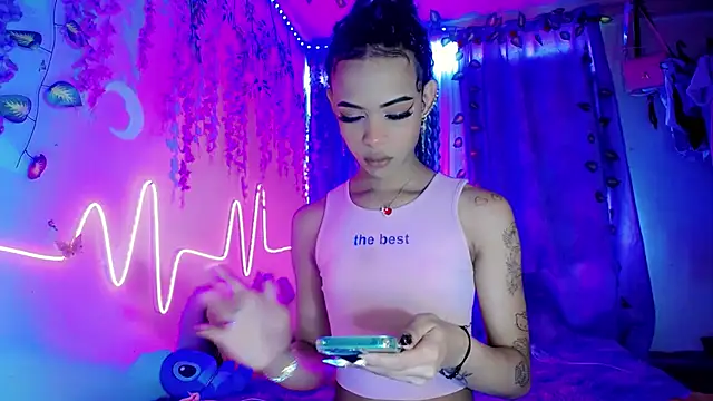 Snapshot of DahliaGill chatting on July 15, 2026, 4:12 pm DahliaGill online show from July 15, 2026, 4:12 pm