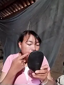 vivi1889 online show from April 2, 2026, 5:27 am