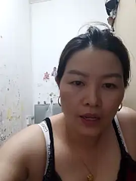 Jennie dogy online show from May 26, 2026, 2:02 pm