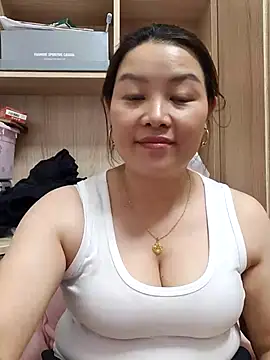 Jennie dogy online show from June 9, 2026, 1:45 pm