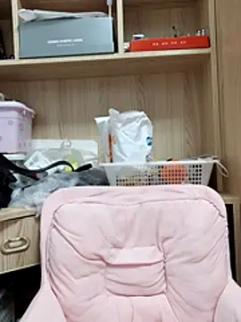 Jennie dogy online show from July 18, 2026, 1:37 pm