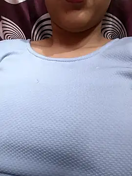 Snapshot of komalsharma99 chatting on May 7, 2026, 5:07 pm komalsharma99 online show from May 7, 2026, 5:07 pm