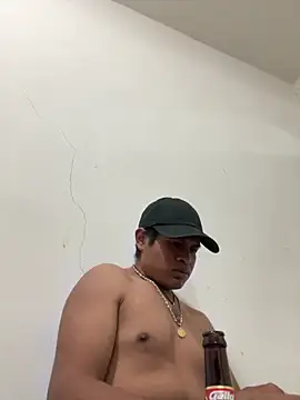 Snapshot of Ttony502 chatting on March 24, 2026, 12:37 am Ttony502 online show from March 24, 2026, 12:37 am