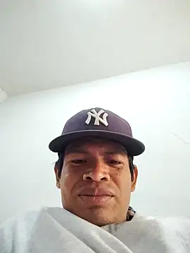 Snapshot of Ttony502 chatting on March 26, 2026, 2:55 pm Ttony502 online show from March 26, 2026, 2:55 pm