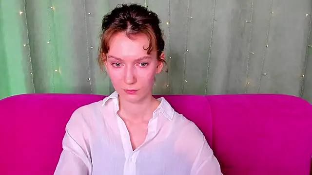 MarinaHottie online show from February 5, 2026, 5:56 am