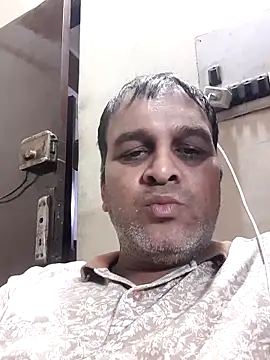 Snapshot of indiandesivillegeboy chatting on June 19, 2026, 7:12 am indiandesivillegeboy online show from June 19, 2026, 7:12 am