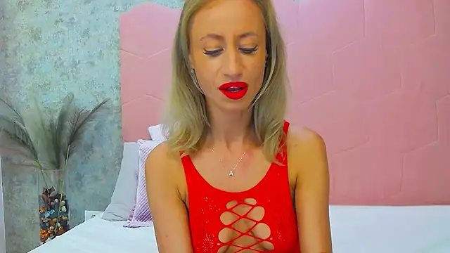DeliaMArlow online show from July 16, 2026, 8:42 am