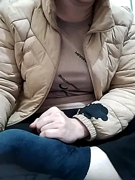 LiilyZi online show from February 26, 2026, 12:53 am