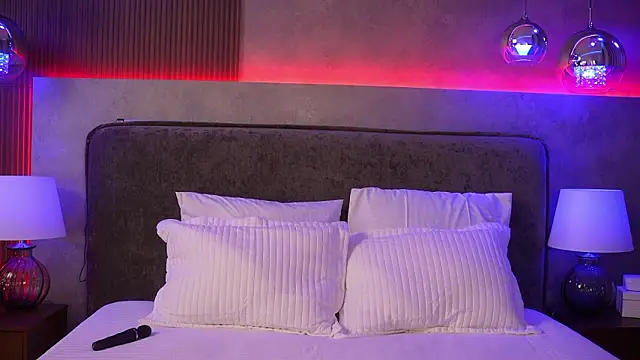 Loona Dancer online show from March 11, 2026, 5:30 pm