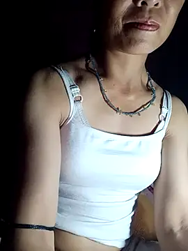 Snapshot of witch-xx chatting on June 27, 2026, 7:57 am witch-xx online show from June 27, 2026, 7:57 am