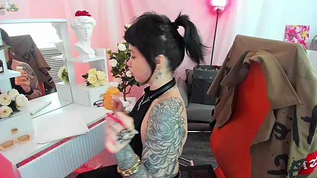 NeoGeisha online show from June 22, 2026, 4:42 am