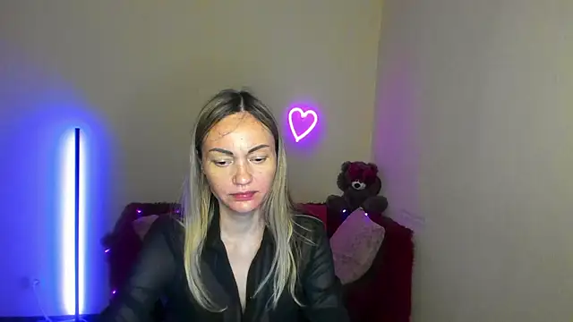 BlondMikey22 online show from June 13, 2026, 11:30 am