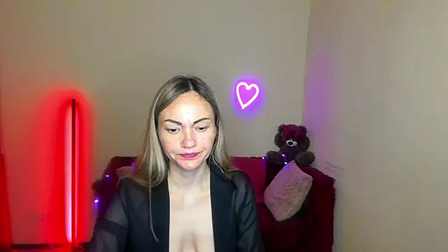 BlondMikey22 online show from June 18, 2026, 5:30 am