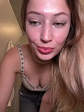 blonde exe online show from July 3, 2026, 3:40 pm