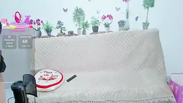 xiaomin-33 online show from February 28, 2026, 2:18 pm