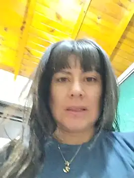 Snapshot of Lyonette_reading1 chatting on May 16, 2026, 8:44 am Lyonette reading1 online show from May 16, 2026, 8:44 am