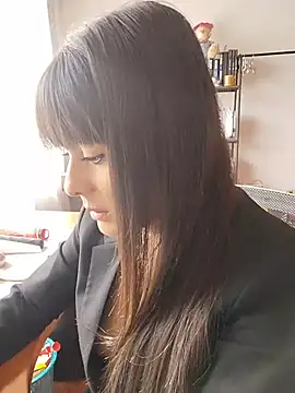 Snapshot of Lyonette_reading1 chatting on June 1, 2026, 3:47 pm Lyonette reading1 online show from June 1, 2026, 3:47 pm