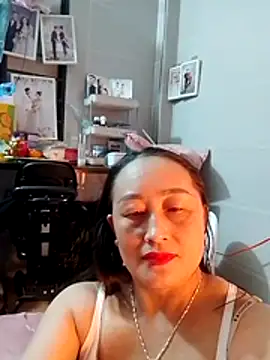 Snapshot of Jolie_sexy chatting on March 12, 2026, 3:29 pm Jolie sexy online show from March 12, 2026, 3:29 pm