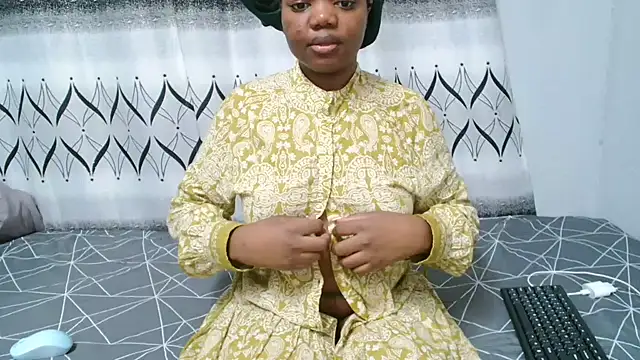 Snapshot of AlliBabe chatting on June 8, 2026, 6:30 pm AlliBabe online show from June 8, 2026, 6:30 pm