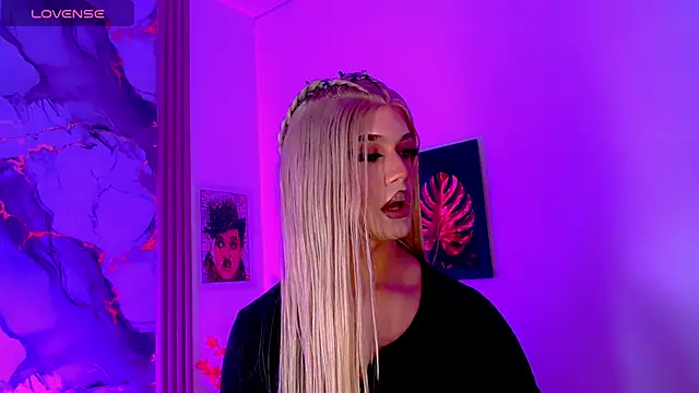 Snapshot of Aranza_Dollts chatting on June 11, 2026, 7:34 pm Aranza Dollts online show from June 11, 2026, 7:34 pm