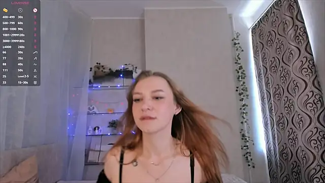 Snapshot of KarenaTalman chatting on May 26, 2026, 4:30 am KarenaTalman online show from May 26, 2026, 4:30 am