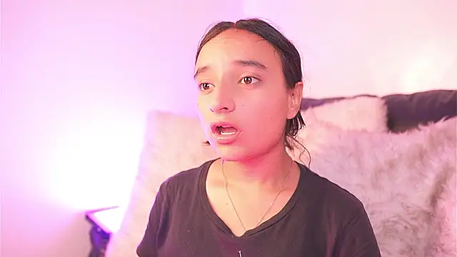  emily jonexs online show from February 26, 2026, 3:11 pm