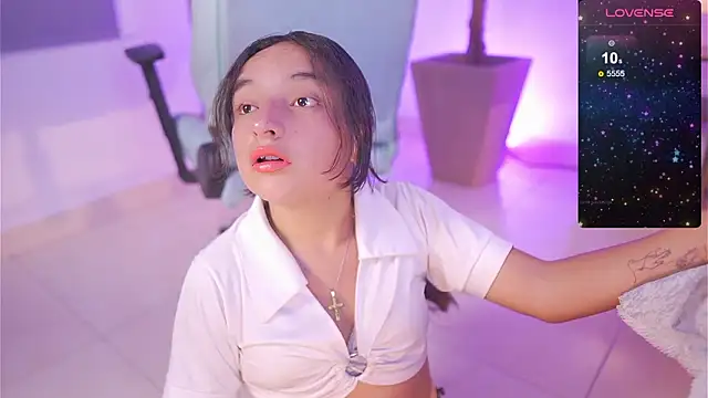  emily jonexs online show from February 28, 2026, 5:36 pm