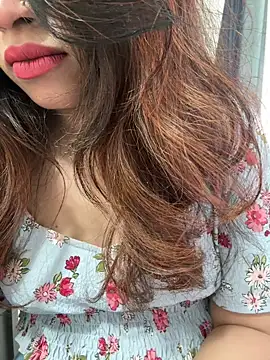 riya sharma11 online show from April 24, 2026, 5:43 am