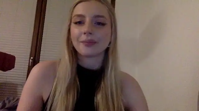 MayaWetDream online show from April 30, 2026, 8:26 pm