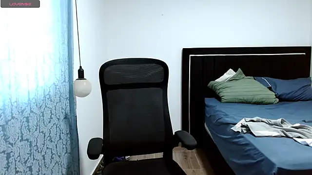 Pedestal diamant online show from March 8, 2026, 8:23 pm