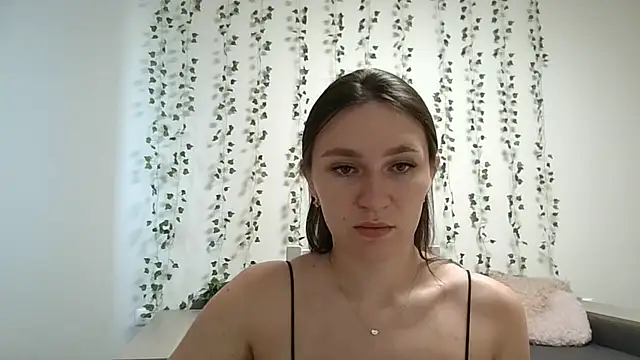 LilitTXX online show from June 17, 2026, 12:18 pm