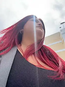 Lia-Moon77 online show from May 25, 2026, 4:46 pm