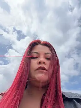 Lia-Moon77 online show from June 4, 2026, 4:35 pm