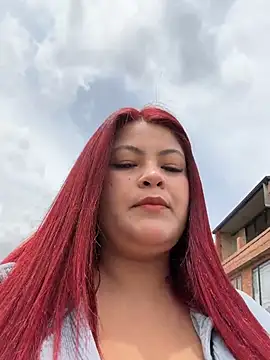 Lia-Moon77 online show from June 24, 2026, 5:01 pm