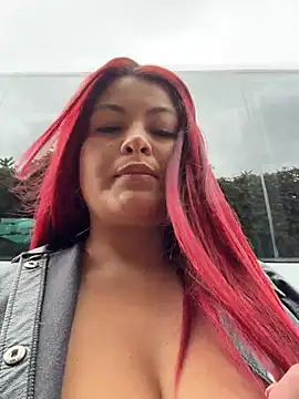 Lia-Moon77 online show from July 14, 2026, 5:18 pm