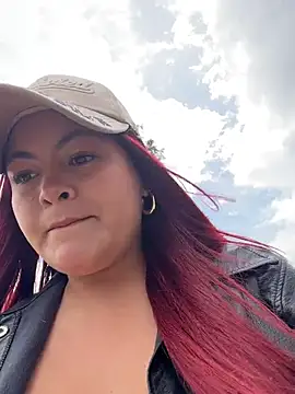 Lia-Moon77 online show from July 30, 2026, 5:12 pm