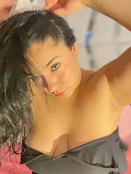 Grecia Valmont online show from March 12, 2026, 8:15 pm