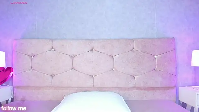 Chloe Miiler online show from February 20, 2026, 12:38 pm