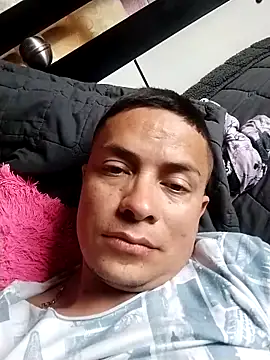 ninoa234 online show from April 4, 2026, 3:20 pm