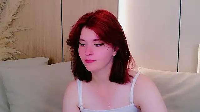 Snapshot of Milana_Bold chatting on July 14, 2026, 2:05 am Milana Bold online show from July 14, 2026, 2:05 am