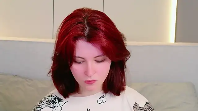 Snapshot of Milana_Bold chatting on July 17, 2026, 8:35 pm Milana Bold online show from July 17, 2026, 8:35 pm