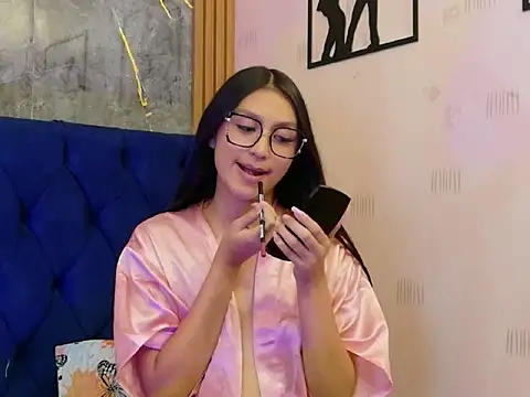 ThinPrincesss online show from July 28, 2026, 8:52 pm