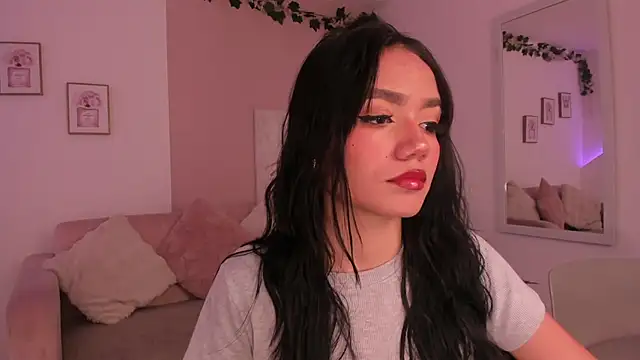 Mila jenner online show from March 13, 2026, 12:34 pm