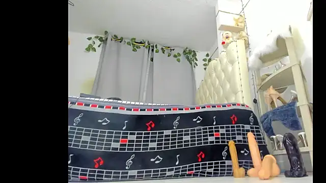 sweet supreme online show from March 12, 2026, 10:49 pm