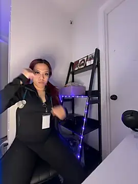 ArielsFeet333 online show from February 17, 2026, 3:36 am