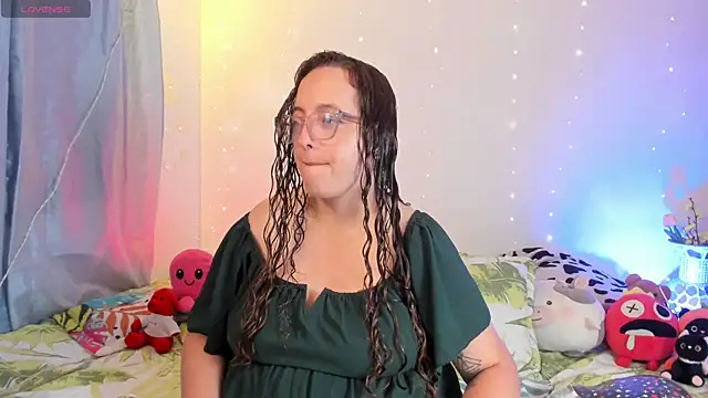 Snapshot of Stacy_millerr1 chatting on July 7, 2026, 12:42 pm Stacy millerr1 online show from July 7, 2026, 12:42 pm