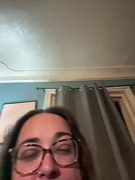 Snapshot of kayleighgirl chatting on August 9, 2026, 8:52 am kayleighgirl online show from August 9, 2026, 8:52 am