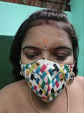 Snapshot of Tamilkannadacouple chatting on June 8, 2026, 4:18 pm Tamilkannadacouple online show from June 8, 2026, 4:18 pm